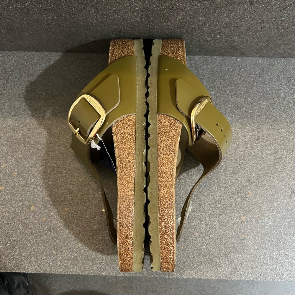 ⚡️Birkenstock Gilzeh Big Buckle High Shine Leather Sandals in Mud Green,38EU,NWT - Picture 11 of 17